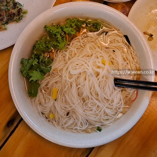 잔치국수 사진 이에요.