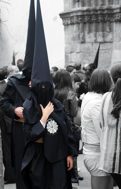 영혼의 존재를 믿는 MZ세대 - 통계로 본 신앙 트렌드와 종교관 변화