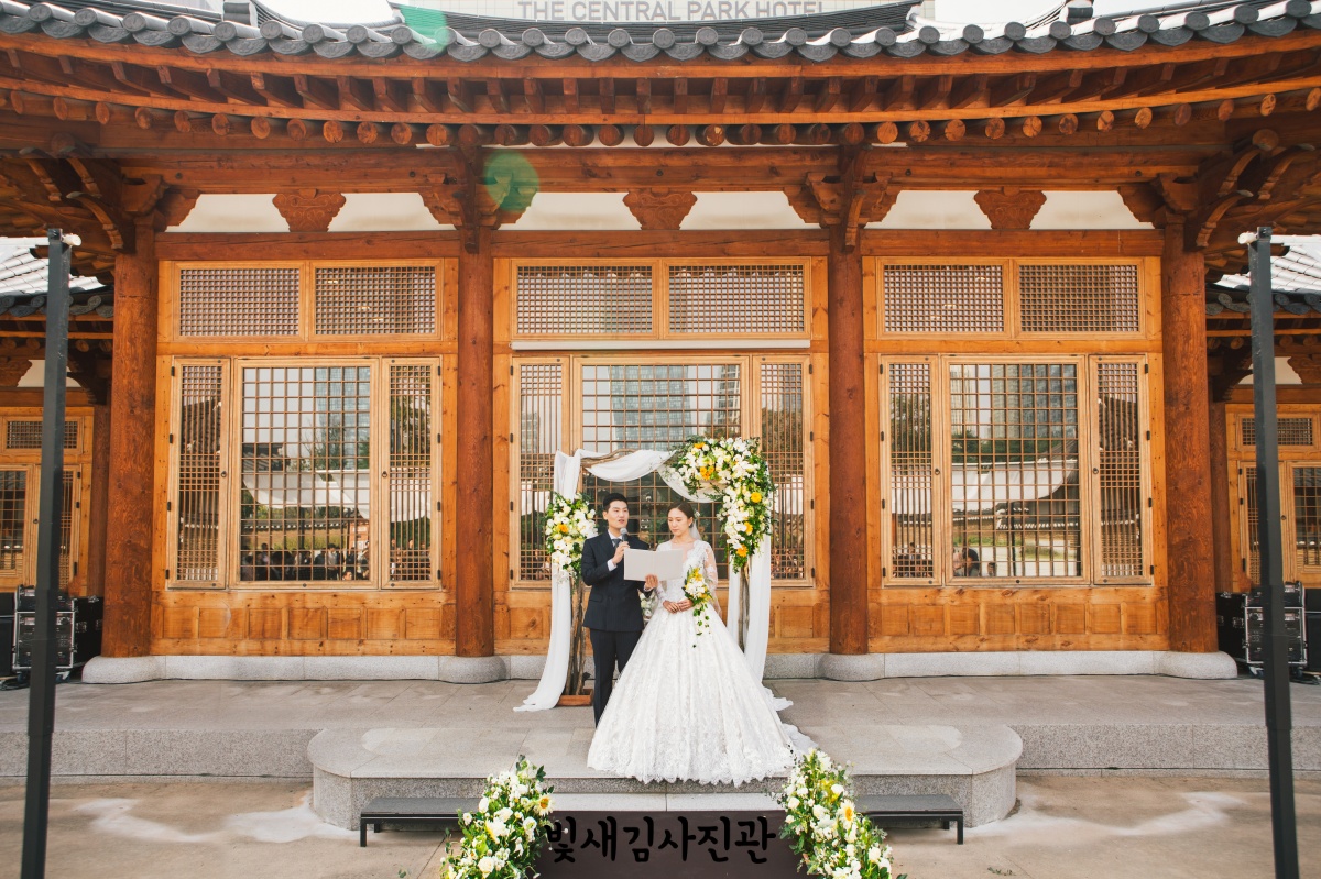경원재 한옥 야외 결혼식 웨딩 본식스냅 31