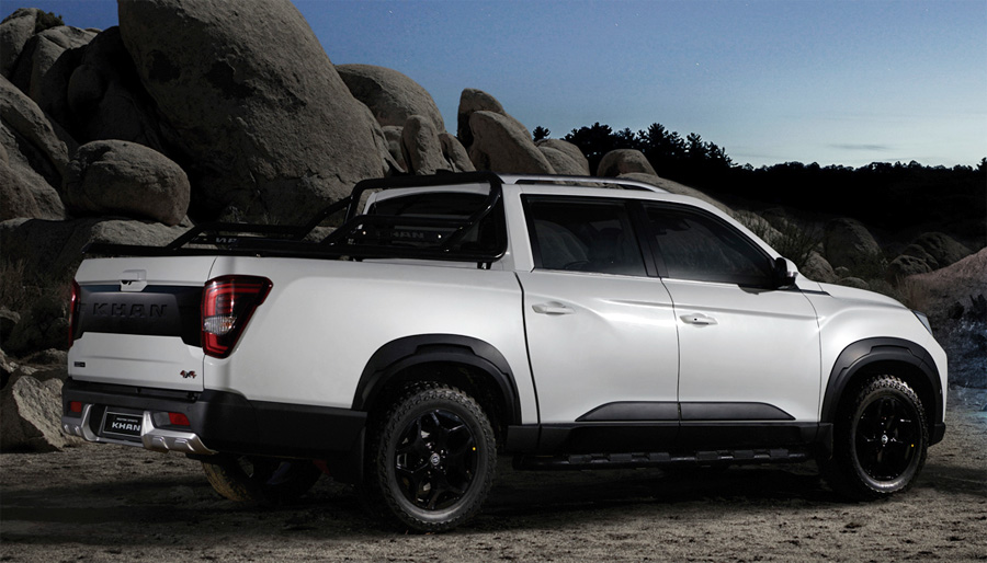 렉스턴 스포츠 칸 후측면