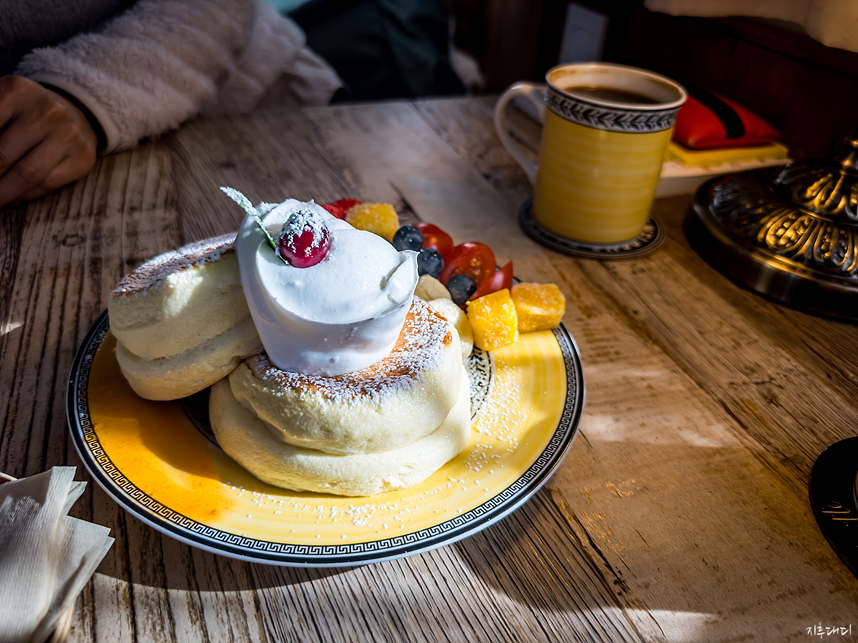 커피주택, 수원, 수플레팬케이크 전문점