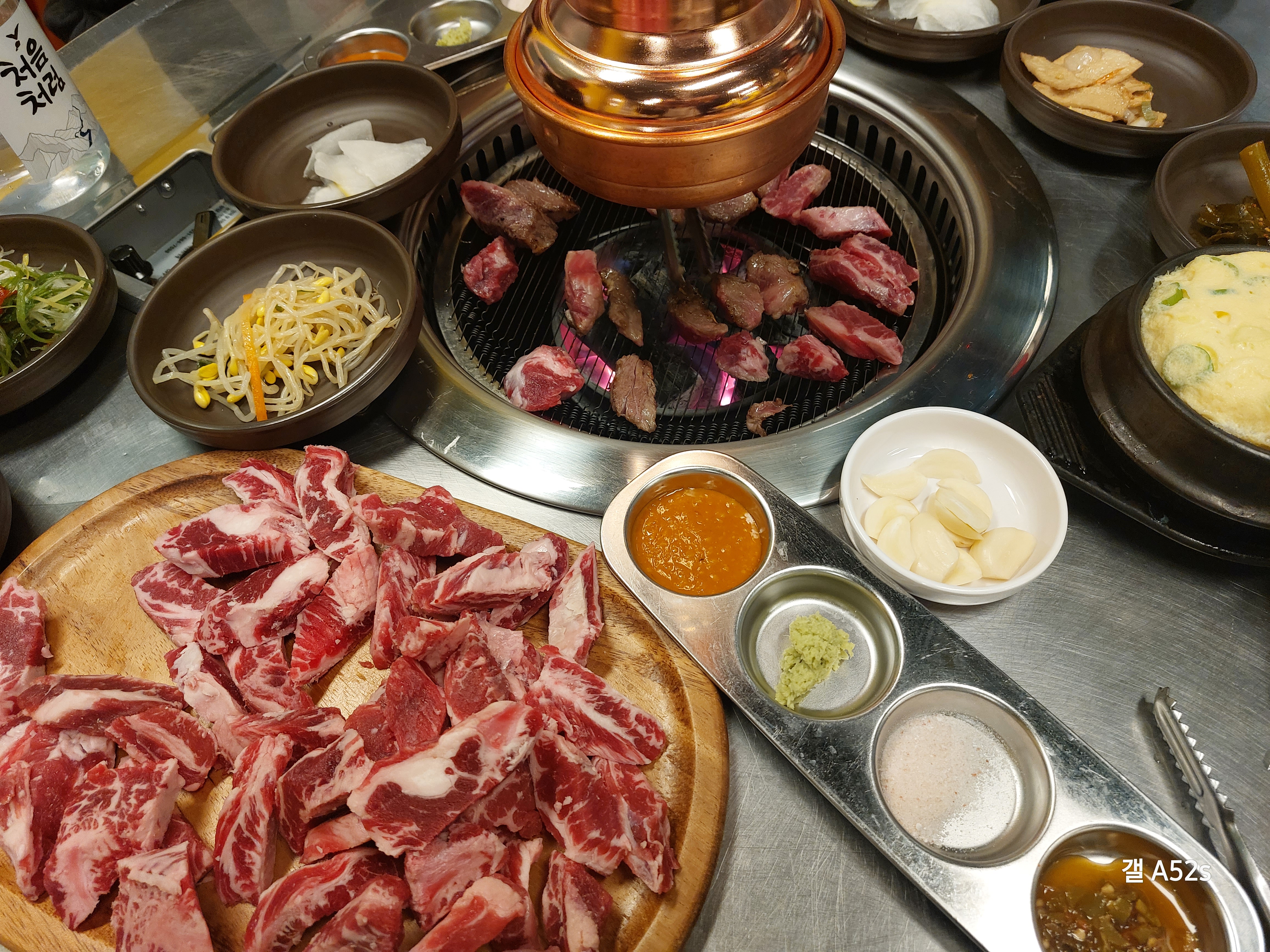 맛있게 고기 먹자!