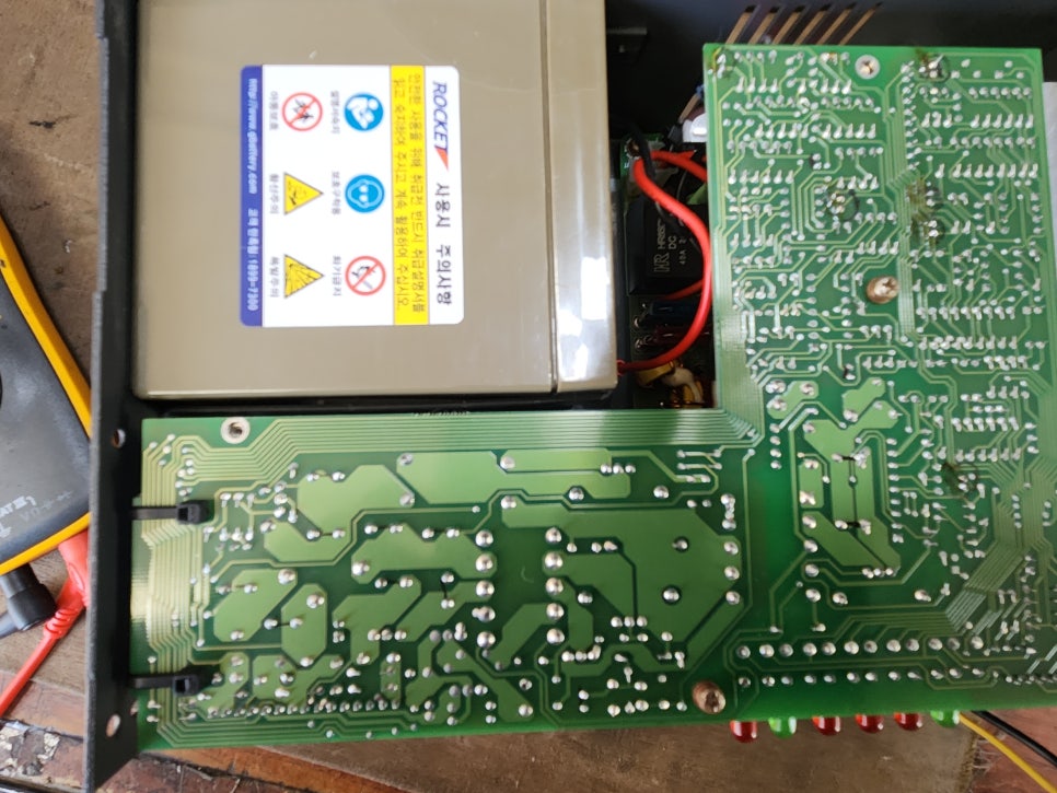 DC UPS MT004 전원무감 수리 완료