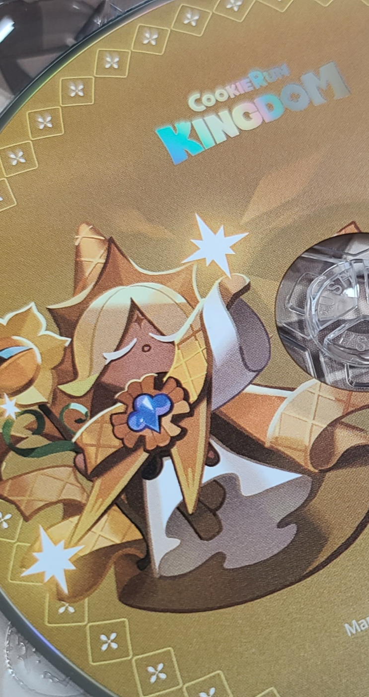 쿠키런 쿠키런킹덤 쿠키런OST OST앨범 데브시스터즈 귀여운택배 쿠키런택배 깔끔한디자인 고급재질 품질표시 주의사항 동화책 구성품 레드벨벳케이크드래곤 앨범북 일러스트레이션 쿠키런1주년