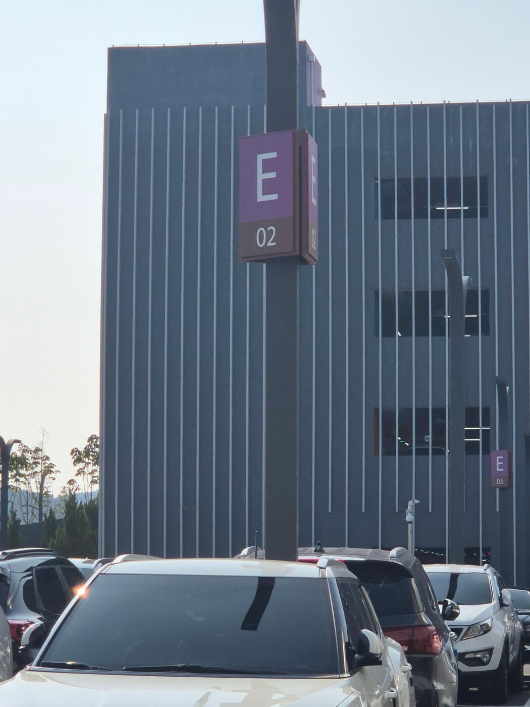 E 구역 주차장