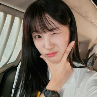 김혜윤의 파격 변신