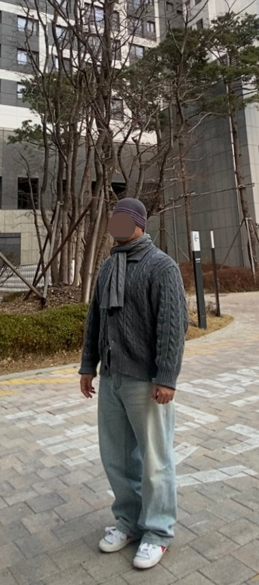 데일리룩('26. 3. 11.)루오에스펙 울니트햇 니트비니 버킷햇 벙거지, 세컨모놀로그 코튼 머플러, 커버낫 카디건, 에러스익셉티드 와이드 연청데님팬츠, 나이키 블레이저 미드77