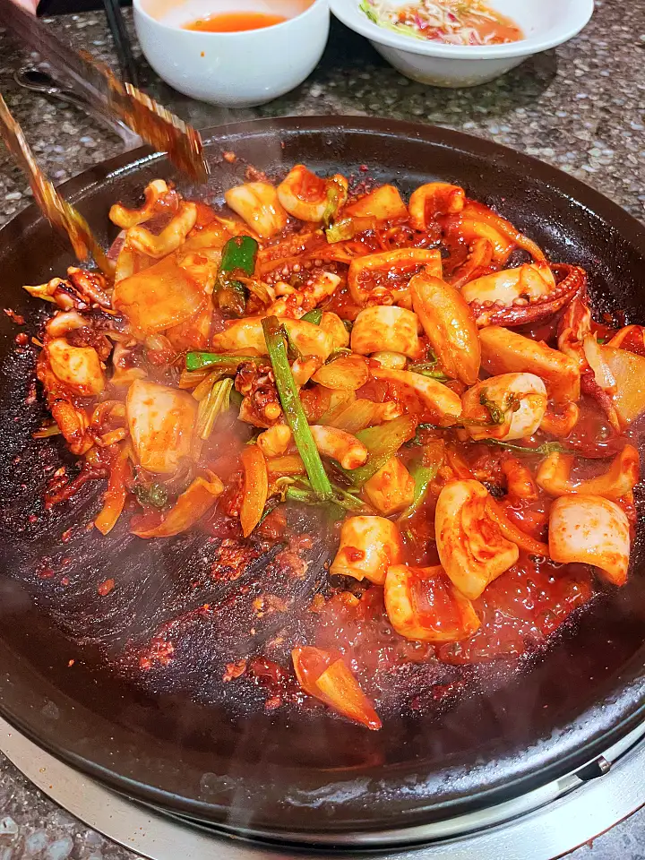 백반기행 179회 김종민 편 오징어불고기 백반 압구정 낙지불고기 오징어 튀김 청담동 맛집 소개