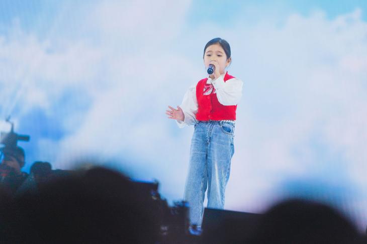 신동-가수-김유하