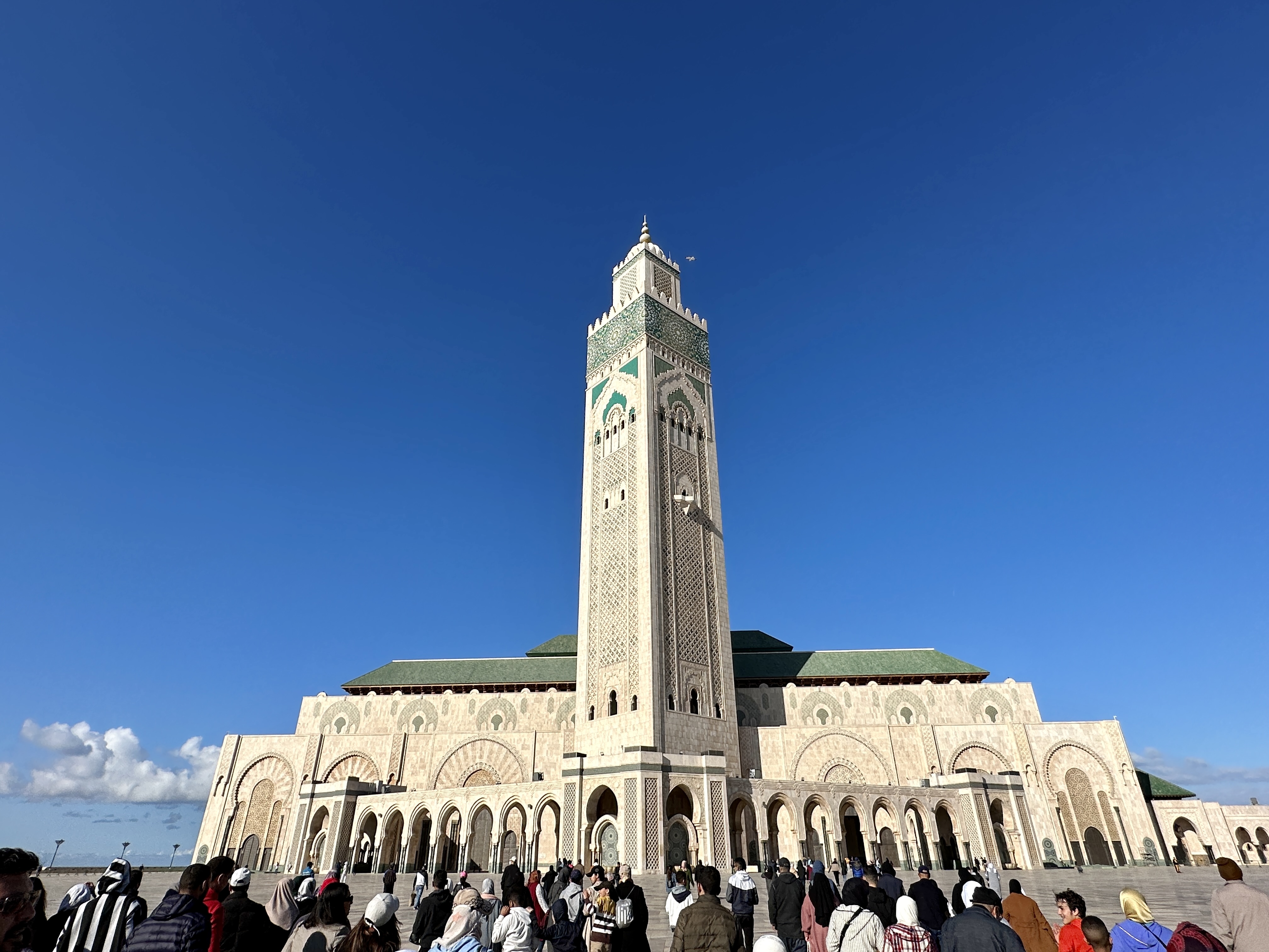 하산 2세 모스크 광장