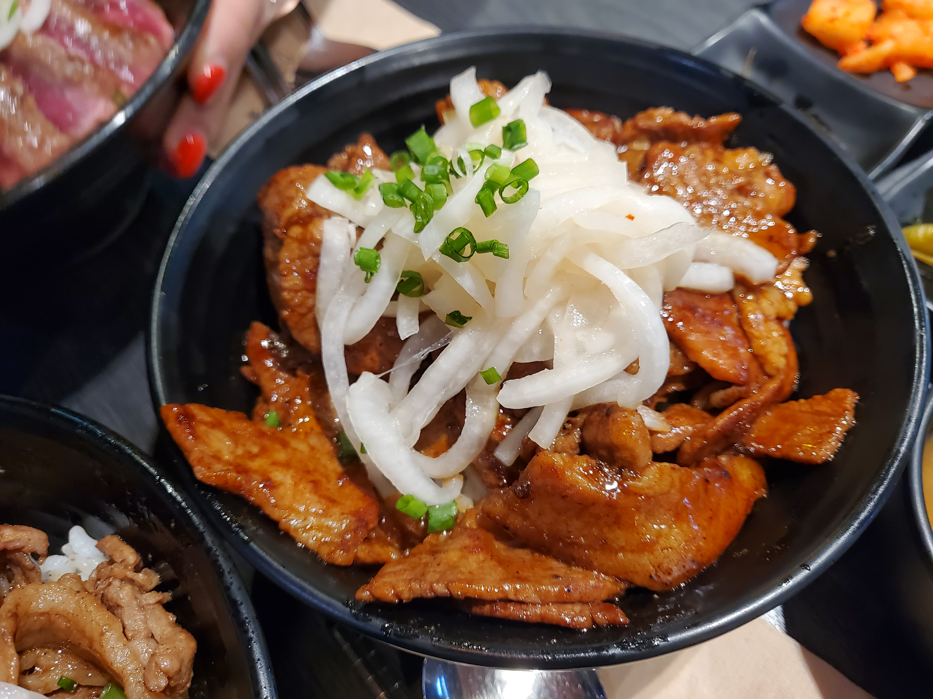 매운 포크슬라이스 덮밥
