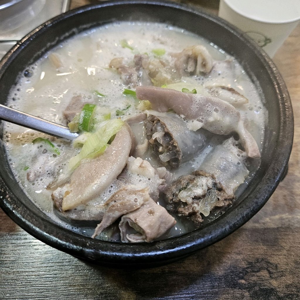 탑골순대국