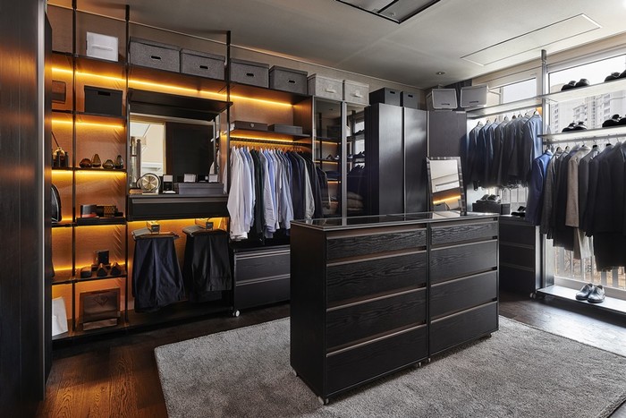 드레스룸 정리완료