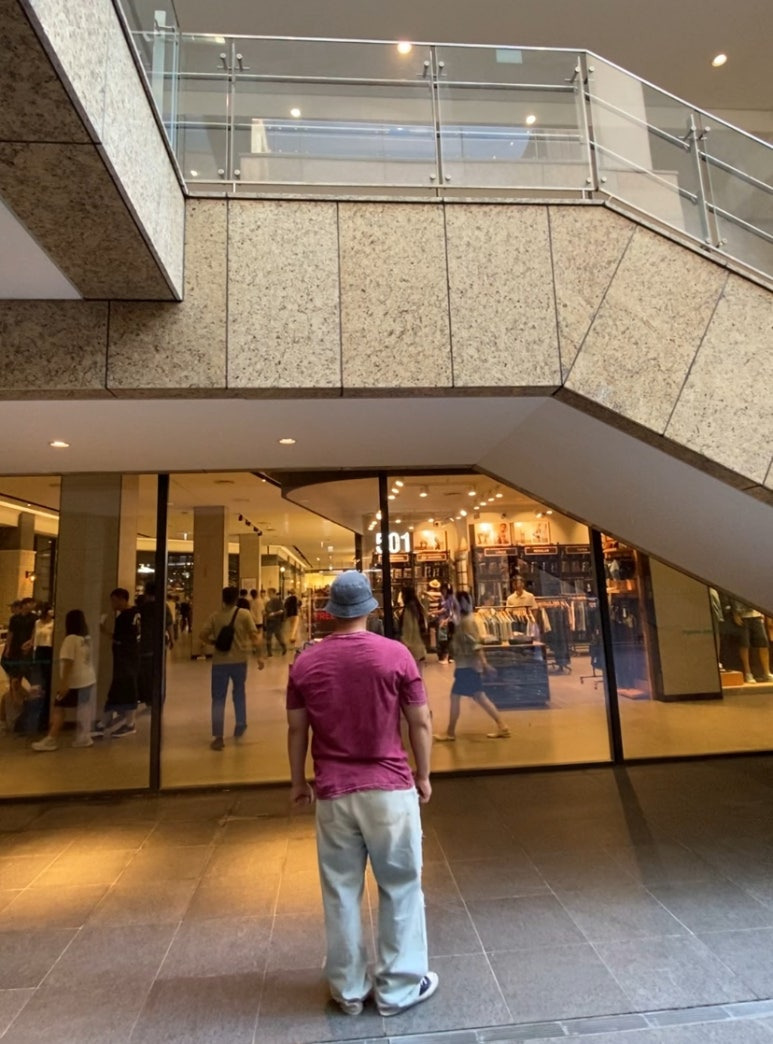 데일리룩(2025. 8. 25.)루오에스펙 오버핏 워싱 라인 빈티지 버킷햇, 빈티지 구제 워싱 반팔티셔츠, 에러스익셉티드 데님팬츠 데미지진 무파진 연청바지, 컨버스 척테일러 올스타