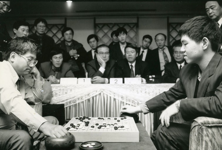 영화 승부 후기 이병헌, 유아인 실화바탕 명연기! 줄거리, 출연진, 실제 비교까지 총정리