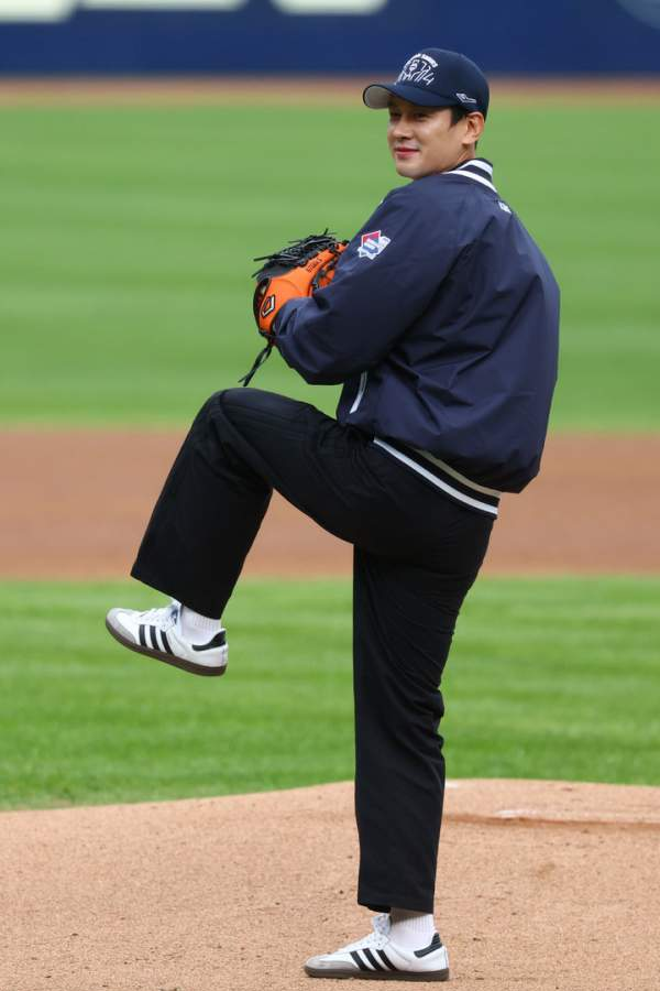 2024 KBO 한국시리즈 4차전 시구 구본길