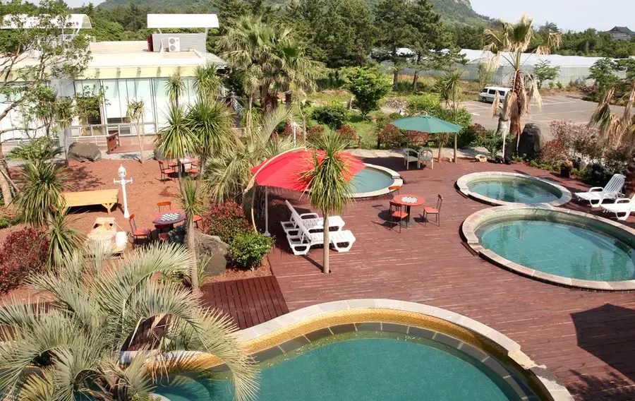 제주 서귀포 – 산방산 탄산온천