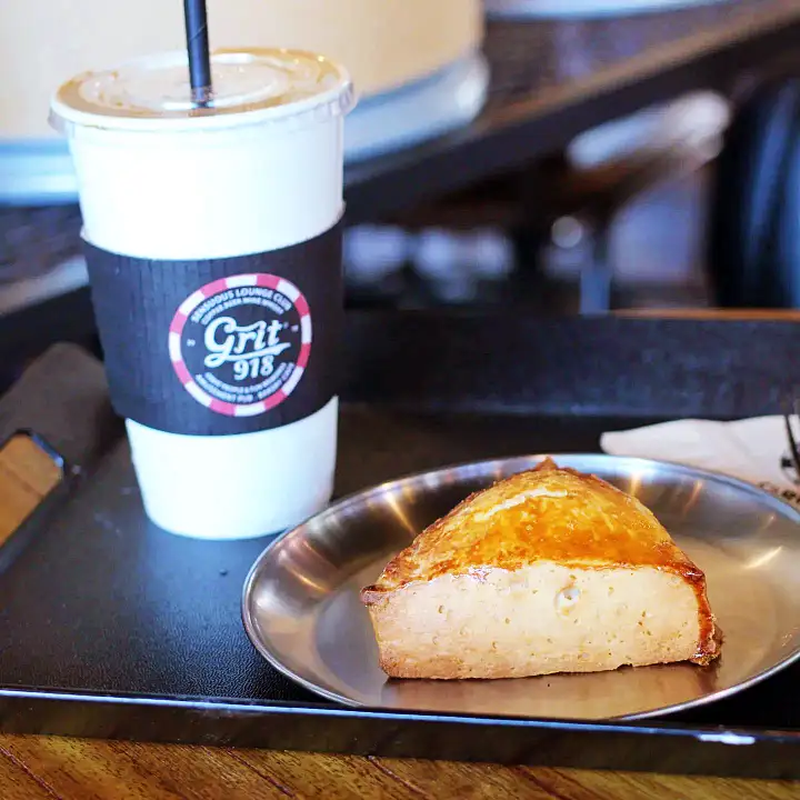  건강빵 노릇노릇 50가지 속편한 빵 베이커리 카페 서초 교대 맛집 추천