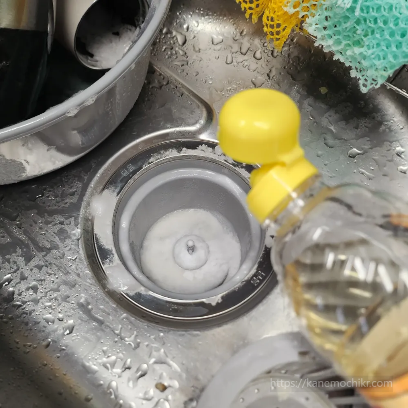 싱크대하수구청소-식초