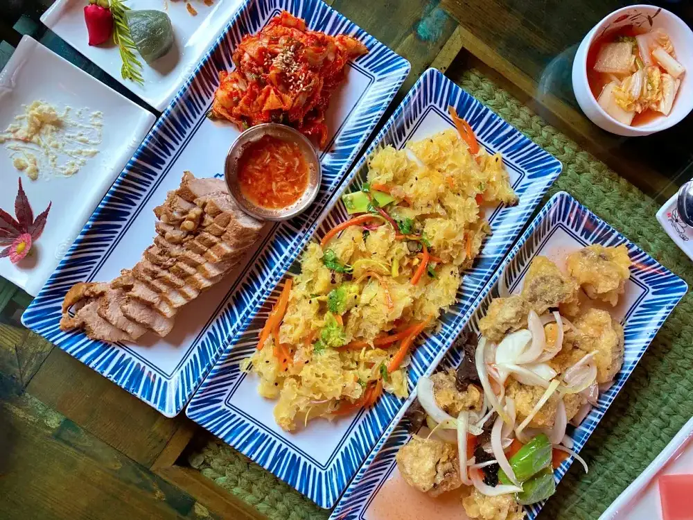 식객 허영만 백반기행 163회 김민정 편 1인 1만7천원 표고버섯탕수, 보쌈, 백목이버섯냉채 3 코스 한정식 파주 프로방스 마을 맛집 소개