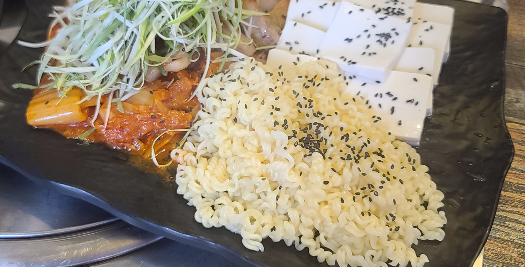 김치찜 김치찌개 도봉구맛집 김치요리전문점 저녁식사 창동역맛집 입식 터치주문 타블렛주문 통항정살 라면