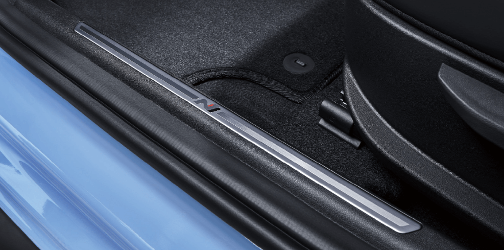 더 뉴 아반떼 N 페이스리스트