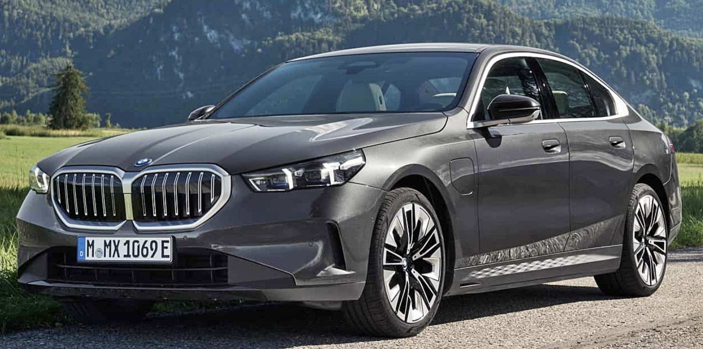 BMW530e 가격 연비 MPG M sport 한눈에 보기(+2024)