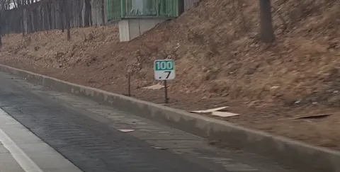 고속도로 사고 시 갓길로 차량 이동