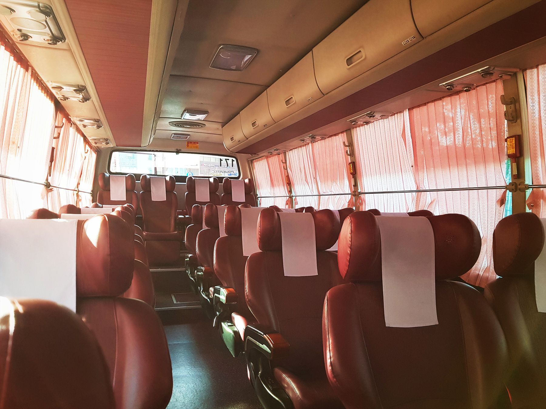 버스 실내