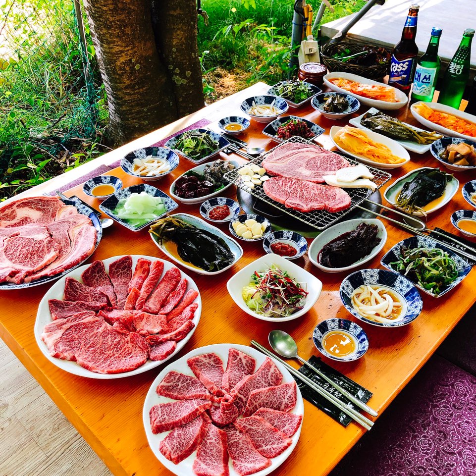 철마한우수목원