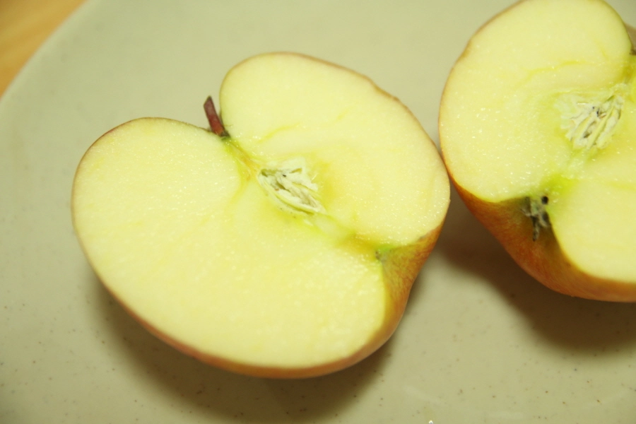 사과 자른 모습