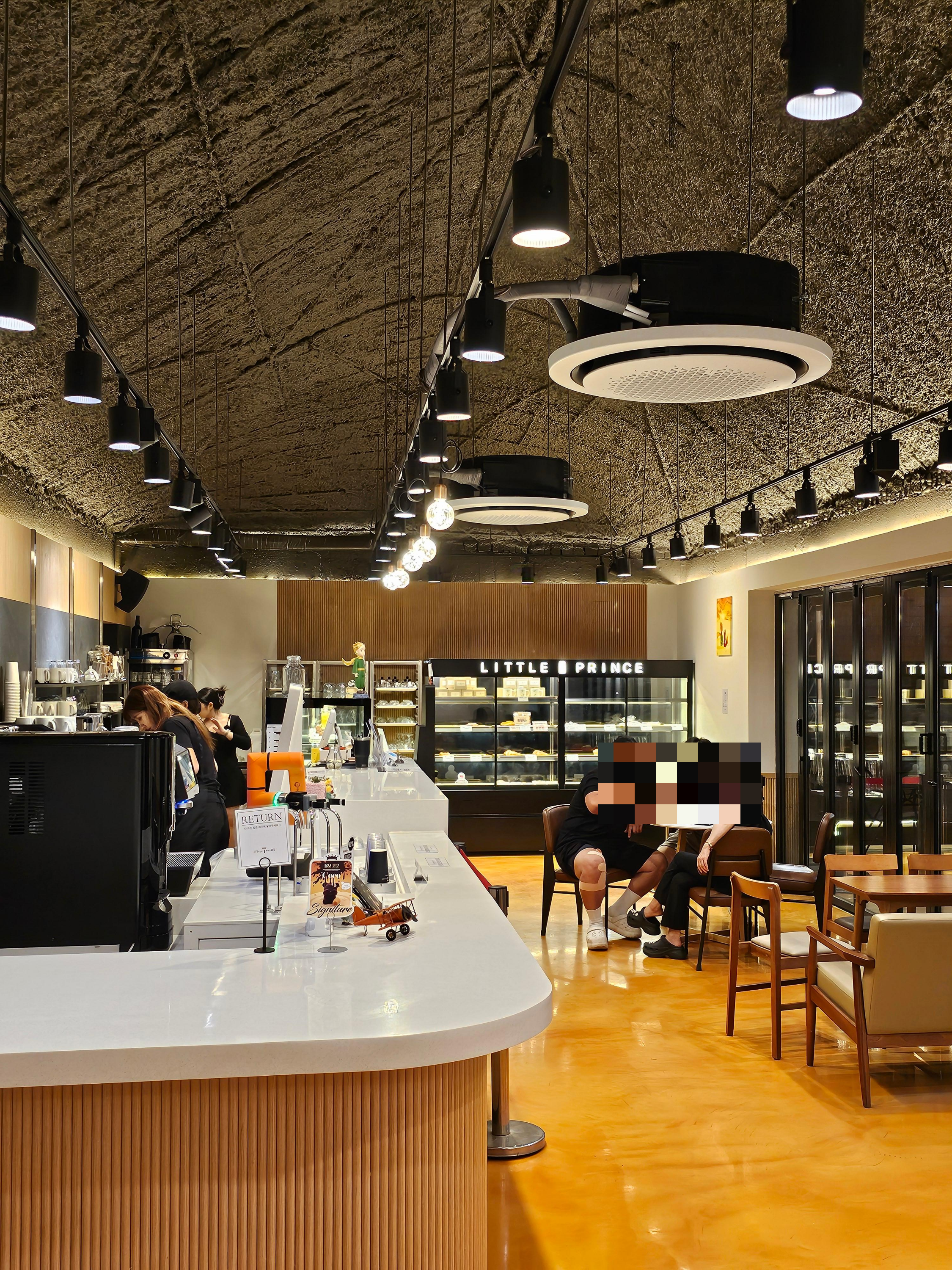 꽃과 어린 왕자 내부2