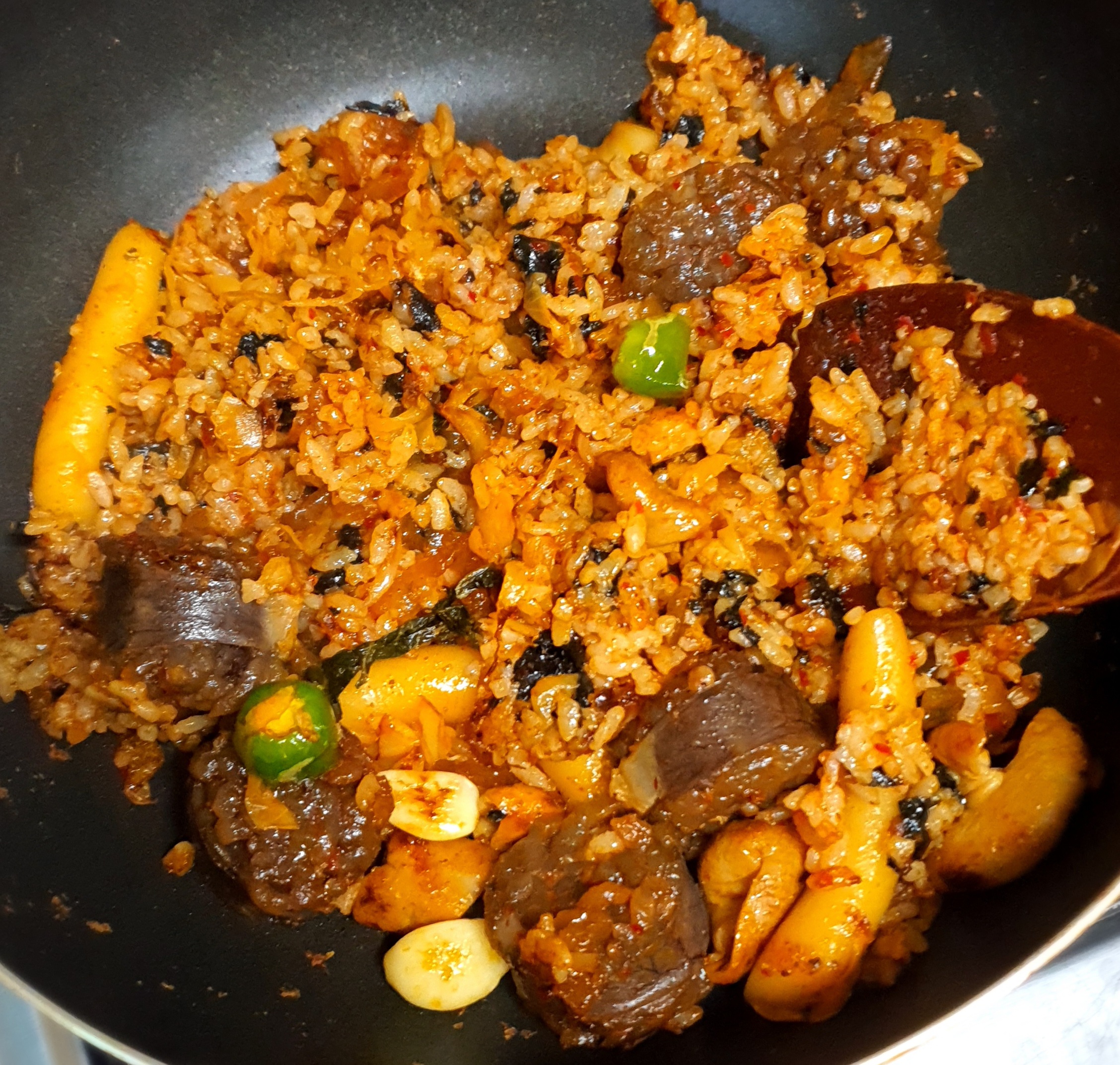 돼지곱창-볶음밥은-정말-맛있어요.