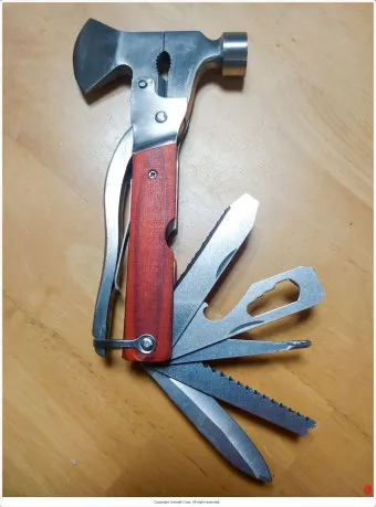 낚시 선물 멀티툴 아이스박스 폴딩체어 물가에서 바로 쓰는 필수 장비 선택_17