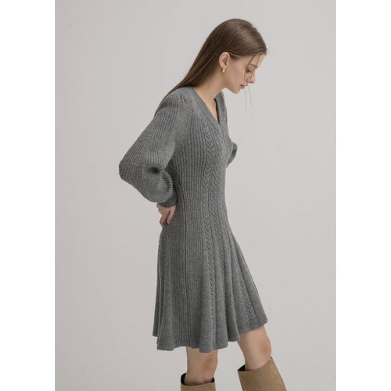 나인 Atelier Nain 브이넥 케이블 니트 원피스 R-OP-5226