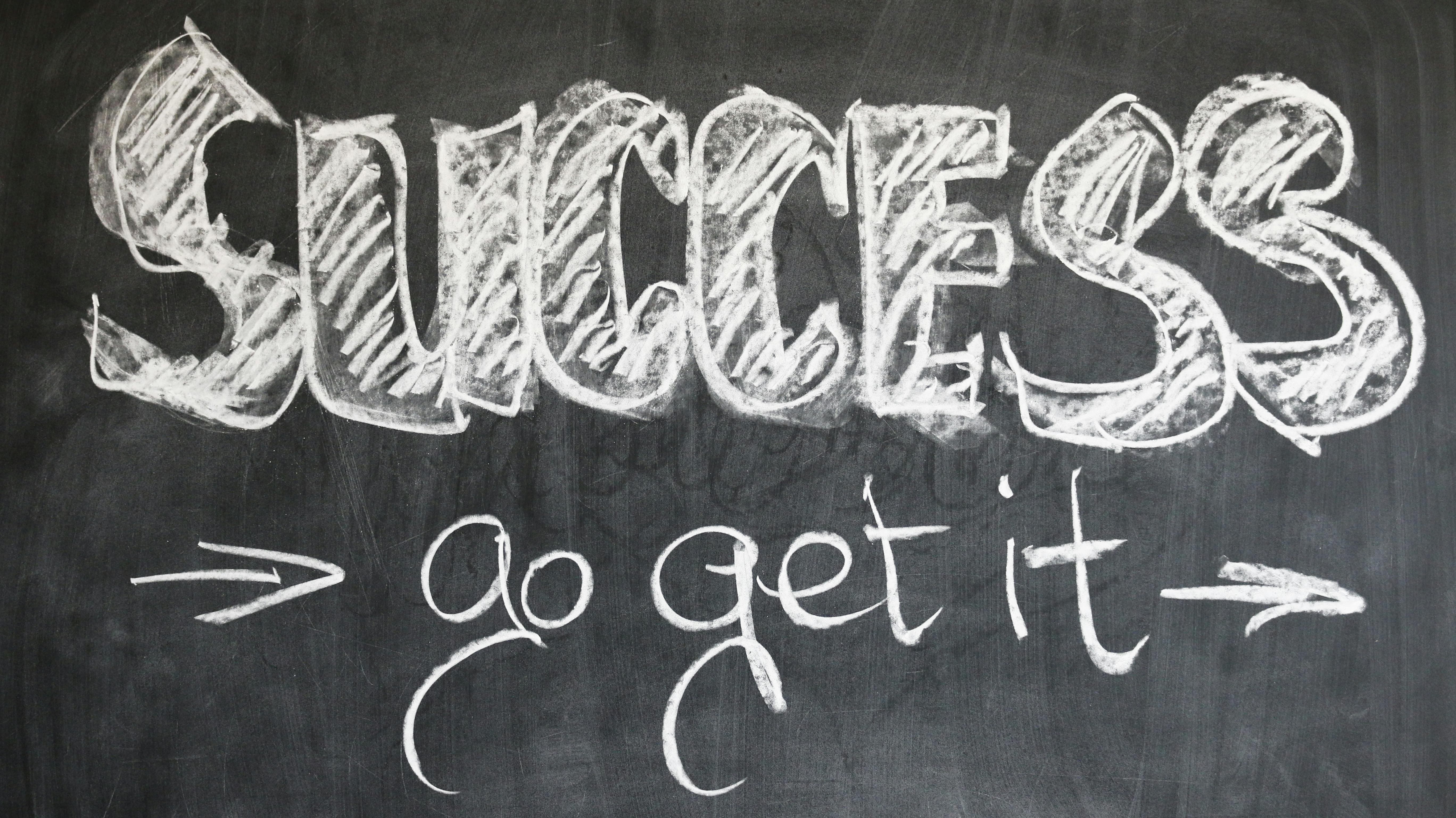 동기부여&#44; go get it&#44; success라고 적힌 사진