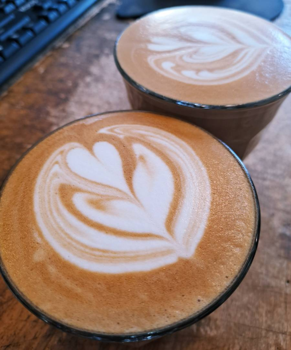 라떼아트 윙튤립 2개