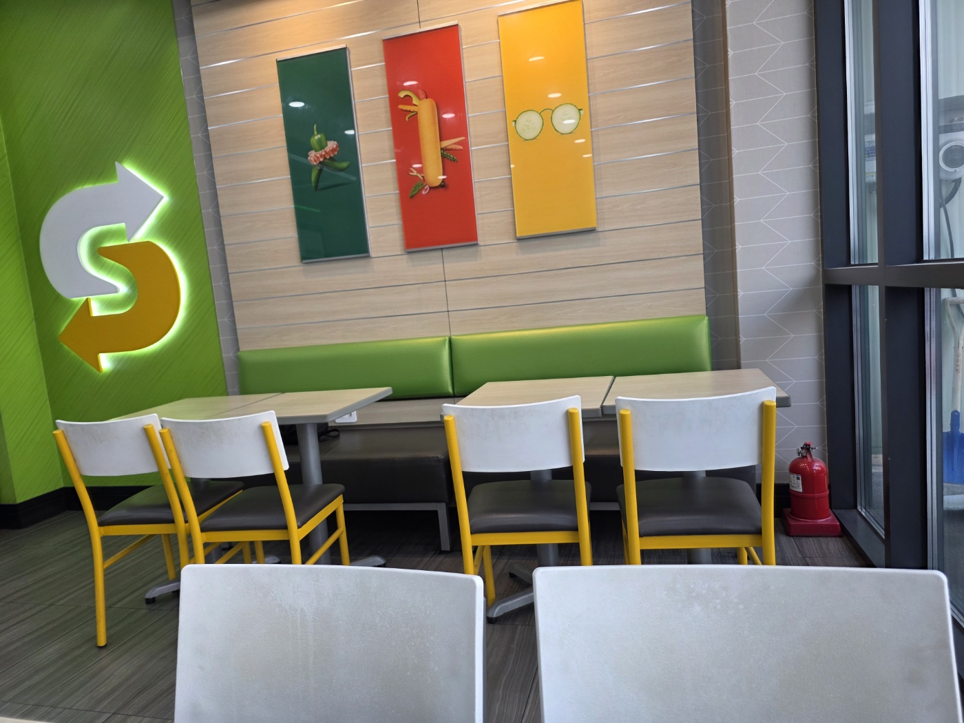 매장 내부 좌석