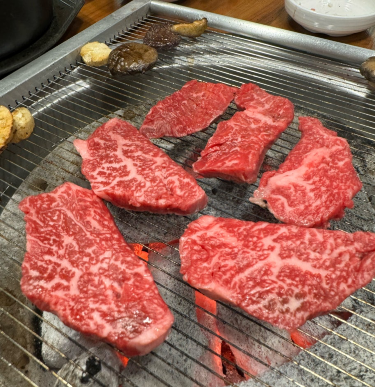 한우 등심 구이 이미지, 소프라이즈 2025 한우세일 행사 가격 표시
대한민국한우세일