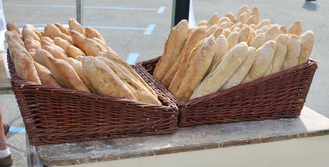 '크보빵'은 'bread'로 추천합니다.