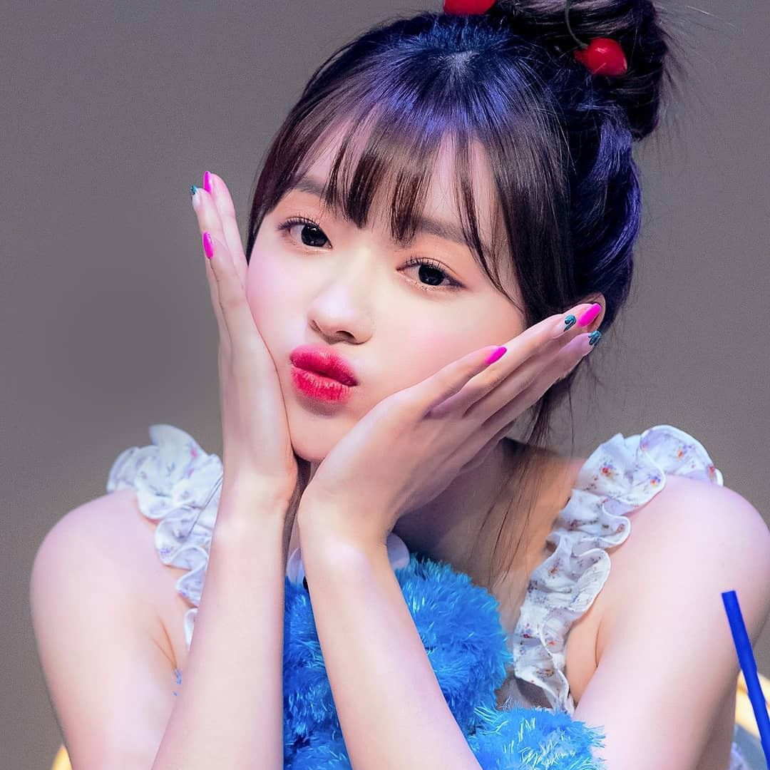 오마이걸 유아 본명 나이 육상선수 사진 모음
