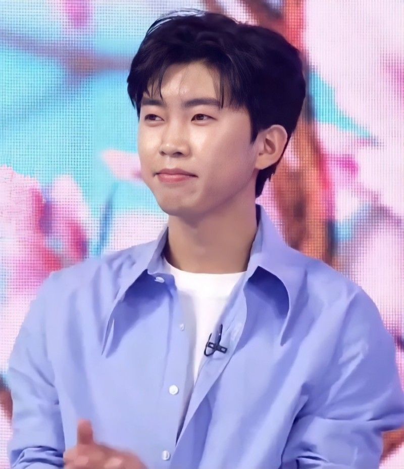 임영웅 &lsquo;IM HERO TOUR 2&rsquo; 콘서트 노래자랑 광주 공연에서 뮤지컬 넘버까지 브랜드평판도 1위