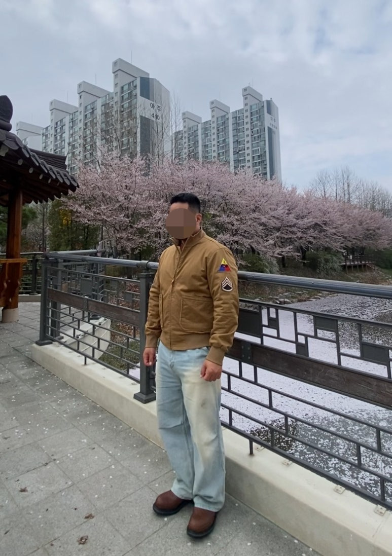 데일리룩('26. 4. 10.)MADEN 퓨리 탱커자켓 아메카지 밀리터리 복각 점퍼, 에러스익셉티드 와이드 연청 데님 팬츠, 레드윙 페코스 11인치 2231 웨스턴부츠 엔지니어부츠