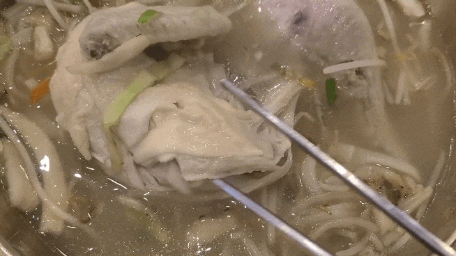 파주닭국수-닭칼국수-닭-디테일