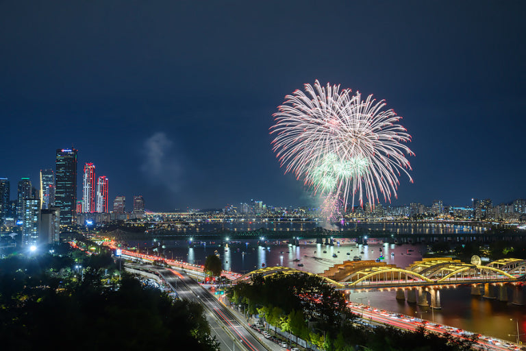 서울세계불꽃축제 2025, 교통통제·관람 꿀팁 총정리 (9월 27일 여의도 한강공원) 관련 사진