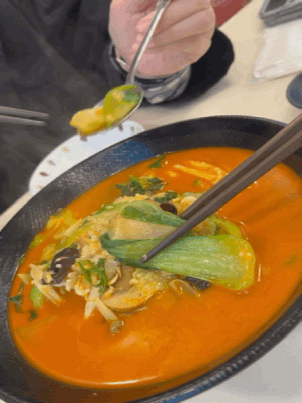 삼선짬뽕입니다