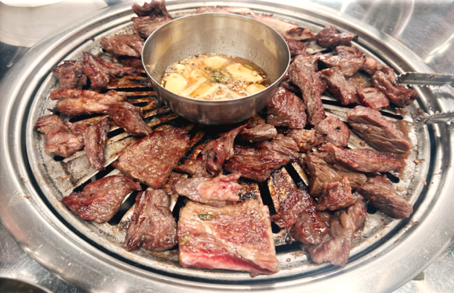 맛있게 잘 구워진 신촌 서서갈비의 원조 연희동 연남서식당의 양념 소갈비