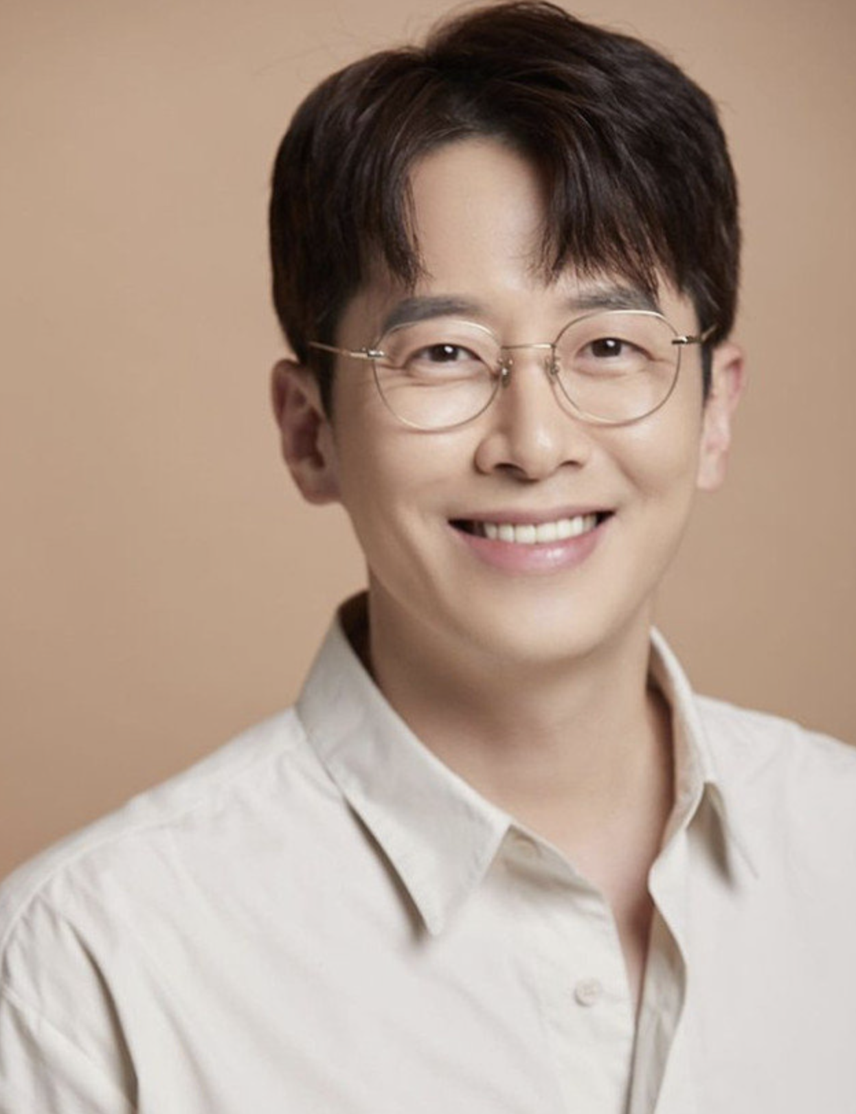 최필립 프로필 화보
