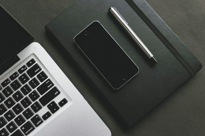 디지털 디톡스와 생산성: 더 적게 연결될수록 더 많은 성과