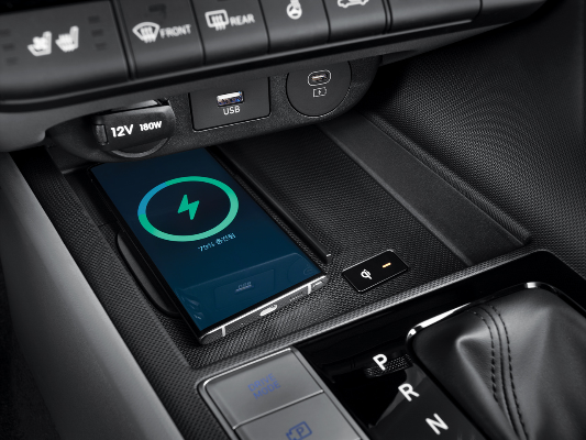 아반떼하이브리드 내부 디자인